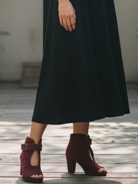 Michael Kors Devenport Booties Bordeaux Maroon  Suede Stilettos Size 10